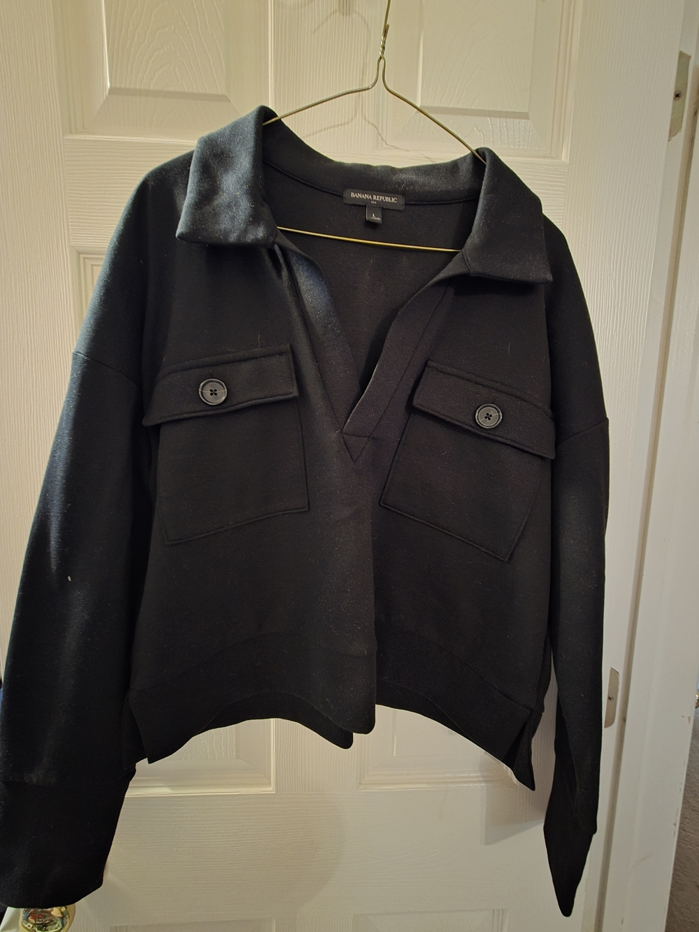 Banana Republic Black V-Neck Pullover Sweatshirt with Chest Flap Pockets